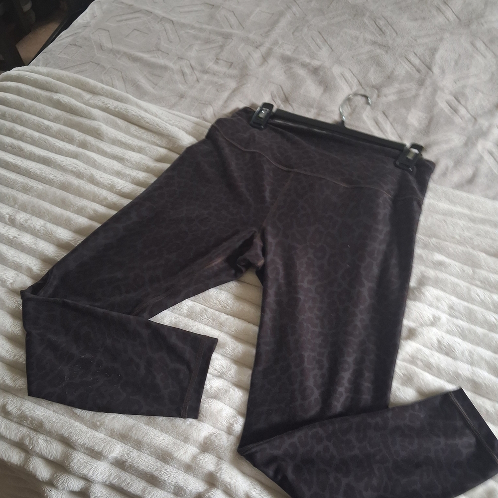 Athleta Wild Leopard Print Leggings